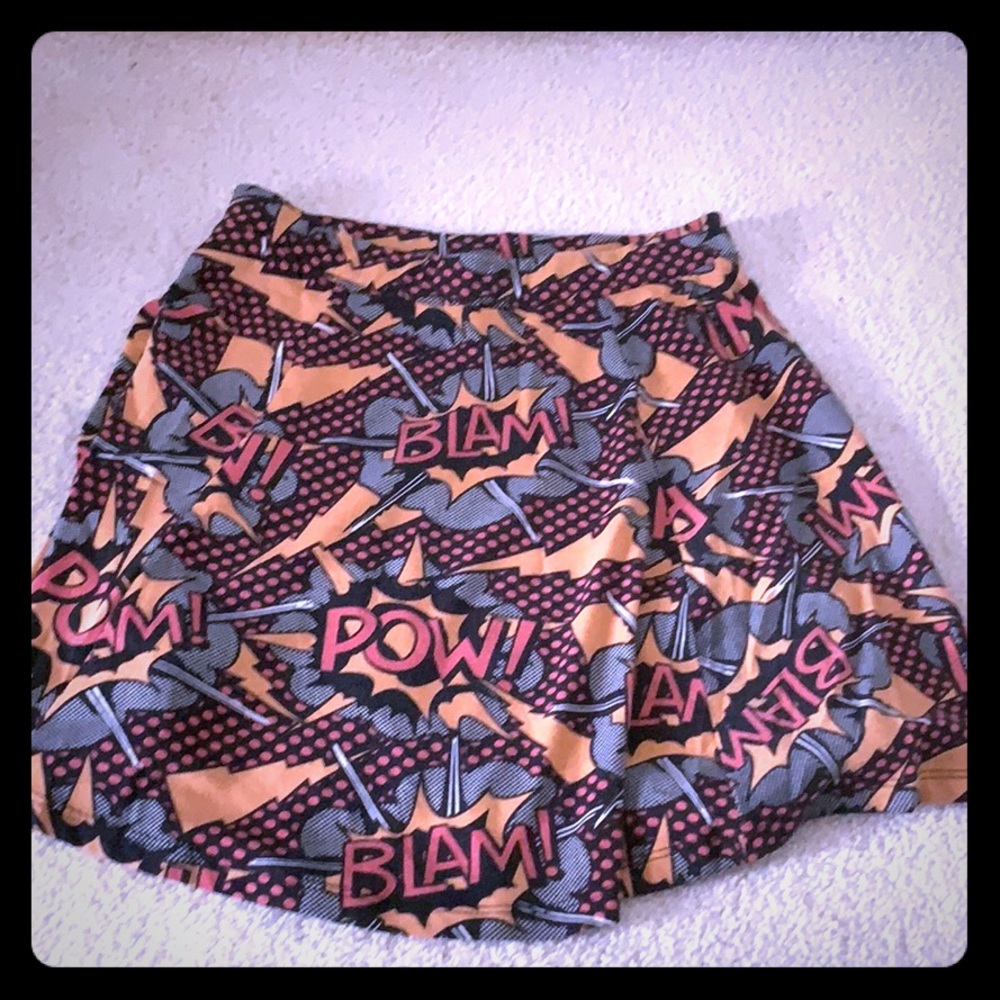 Comic book style skater skirt